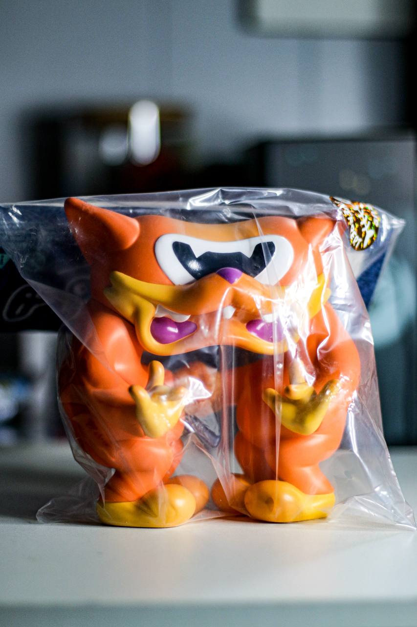 The Broken Promise Alley Cat Vinyl Figure – Anthony Ausgang x Munky King (Signed AP 3/10)
